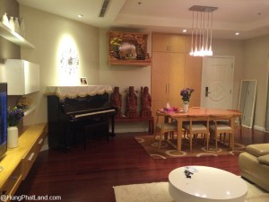 Phòng khách căn hộ Royal City R1 115m2 - nhà đã sửa đẹp