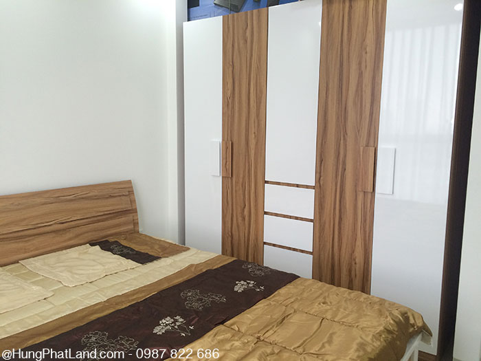 Phòng ngủ lớn chung cư Vinhomes Nguyễn Chí Thanh