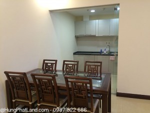 Bộ bàn ăn - Royal City R2 114m2