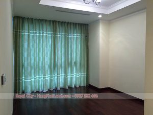 Phòng ngủ căn hộ Royal City R1 3 ngủ không đồ