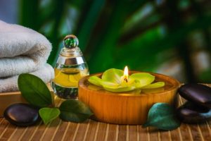 Việc khiến cho ngôi nhà của bạn tràn ngập những mùi thơm ấm áp như mùi gừng, mùi cà phê, mùi quế,… giúp không gian trở nên ấm cúng hơn hẳn.