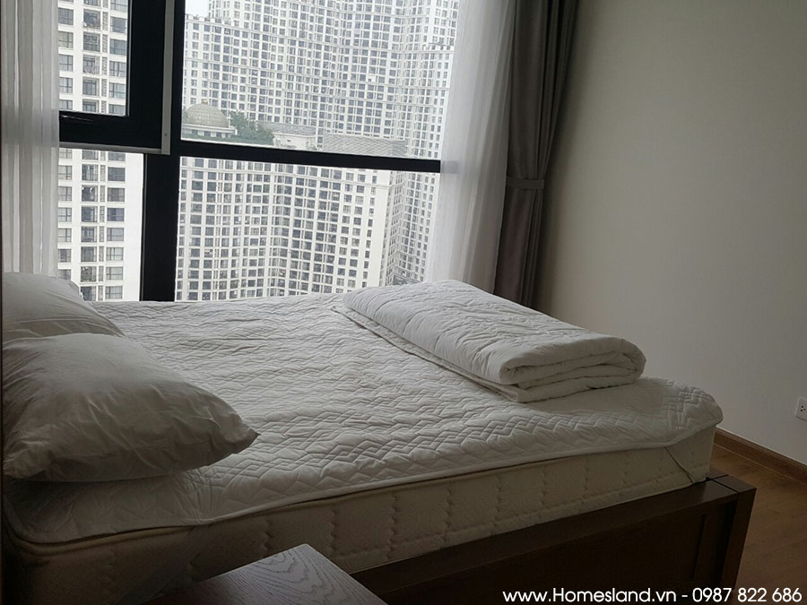 Phòng ngủ 2 - căn hộ Royal City 111m2 toà R6 3 phòng ngủ.