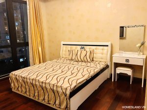 Giường phòng ngủ nhỏ (phòng ngủ 2) căn hộ