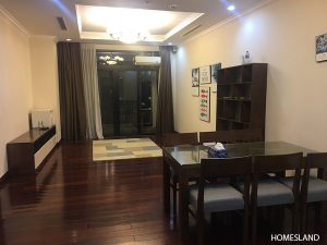 Không gian phòng khách - căn hộ 2 ngủ toà R1